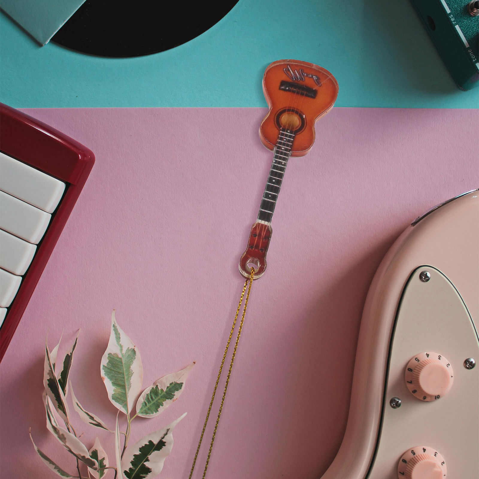 10 Stück Miniatur-Gitarren Wei – Musical Instrument Xmas Ornaments Bewertung und Preis